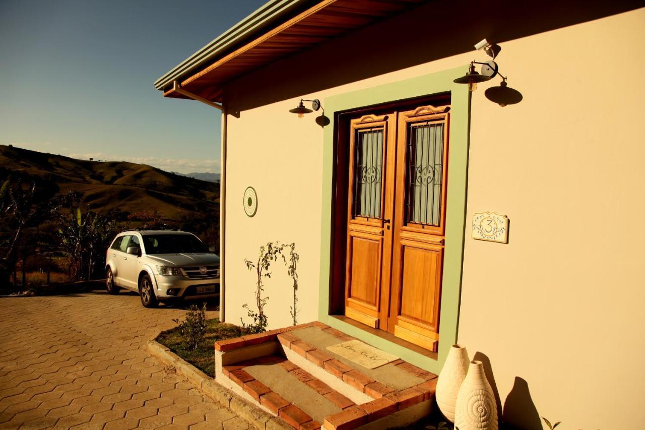 Solário Chalés Bueno Brandão Exterior foto
